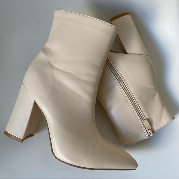 Ivory pointed boots fleece lined EU 38 - Picture 5 of 5